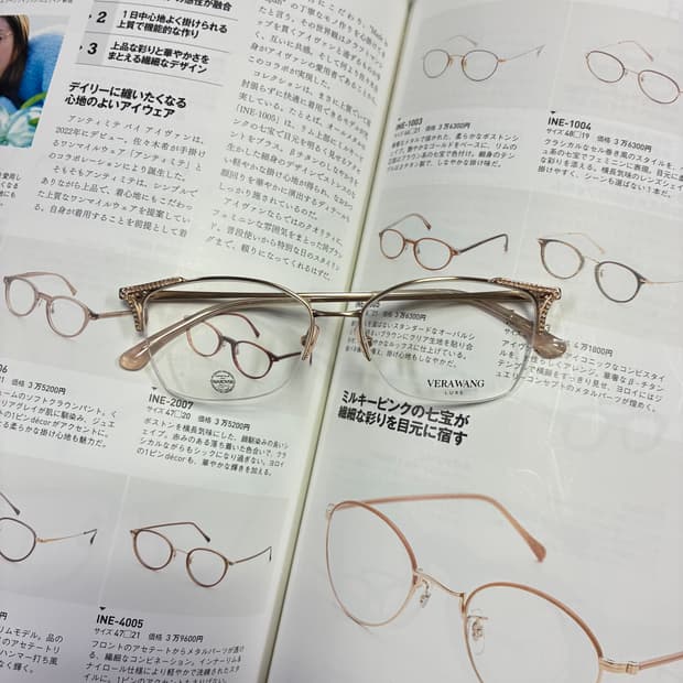 VERA WANG 베라왕 스와로브스키 골드 반무테 티타늄 안경