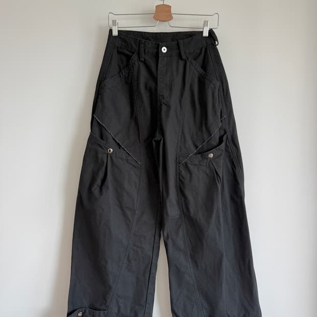 Pre owned 와일드 팬츠