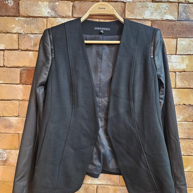 띠어리 Theory 여성 블랙 자켓 S (가죽소매 포인트)