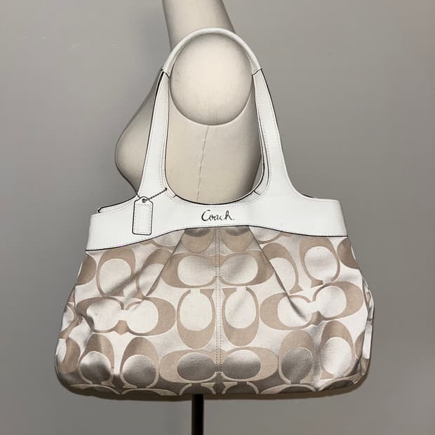 Coach Bacis Creami Shoulder bag