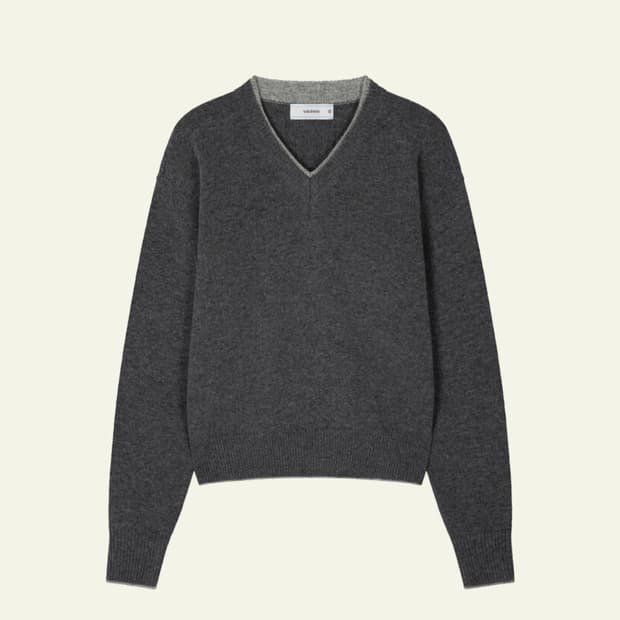 웨이비니스 드리프트 레이어드 브이넥 니트 그레이 1사이즈