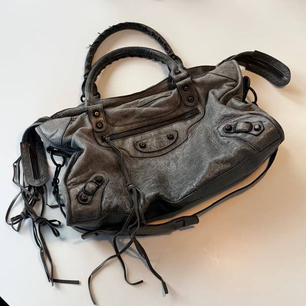 발렌시아가 모터백 미듐 시티 그레이 