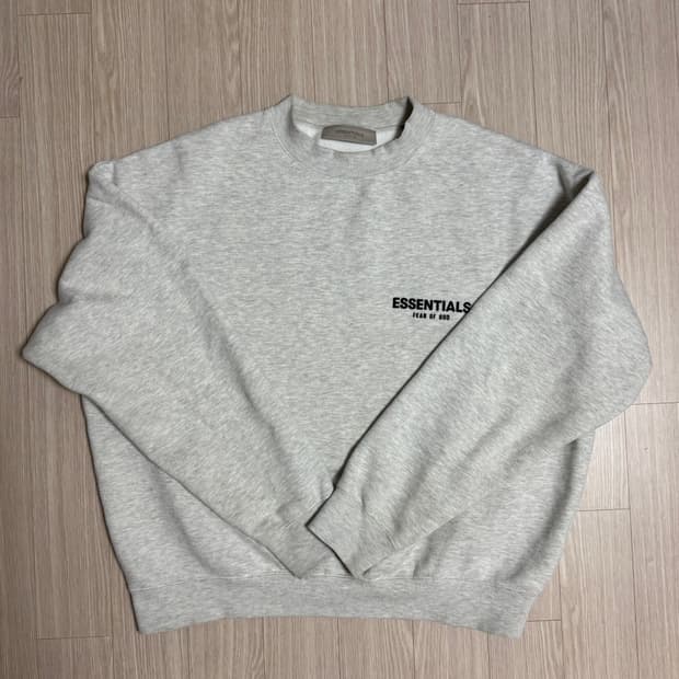 에센셜 라이트 오트밀 맨투맨 