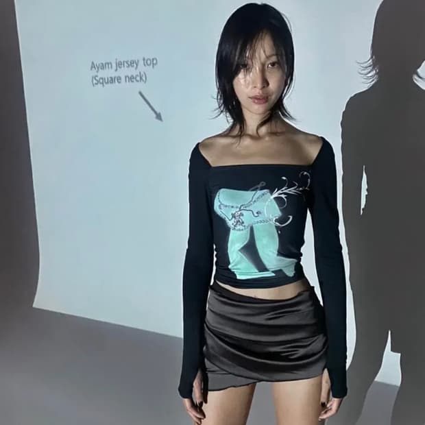 라라미미 스퀘어넥 롱슬리브