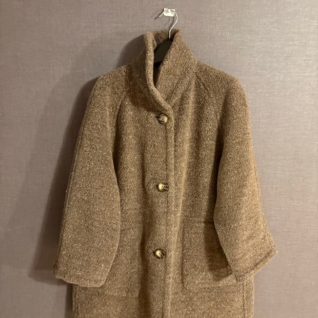  포근한 브라운 울 하이넥 코트 Japan