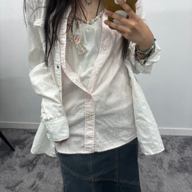 Omkoe 패턴 디테일 레이어드 셔츠