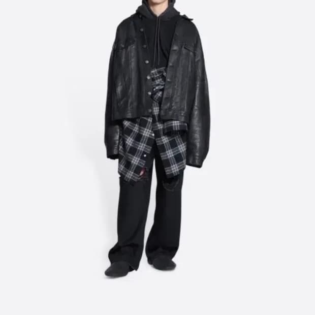 발렌시아가 버팔로레더 트러커 S