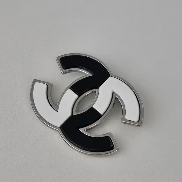 샤넬 정품 빈티지 업사이클링 브로치