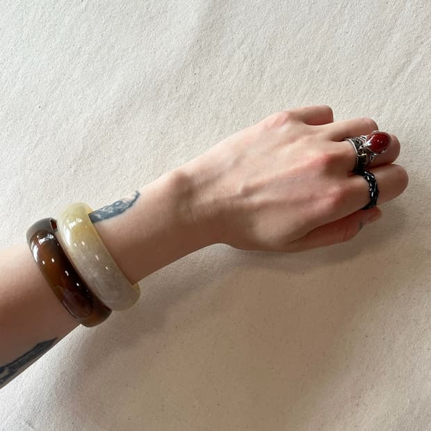 VINTAGE amber bangle