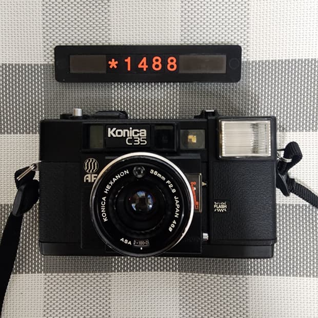 코니카 C 35 AF 필름카메라