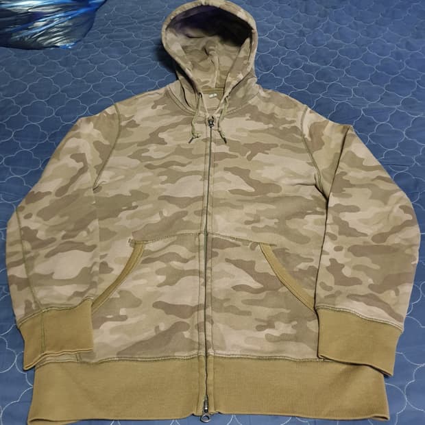 유니클로 밀리터리 데저트 카모 투웨이 후드집업 (L)