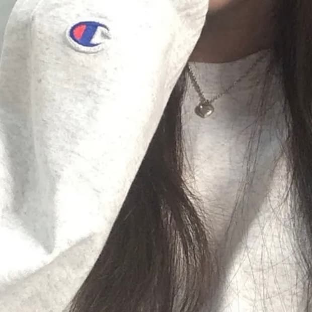 챔피온 C로고 오버핏 조그택 롱슬리브 티셔츠 Oatmeal