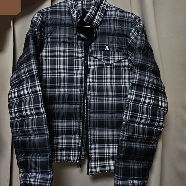 나이키 acg 체크 남성 경량 패딩/구스