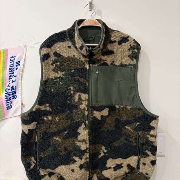 123. 아디다스 카모 후리스 조끼 베스트