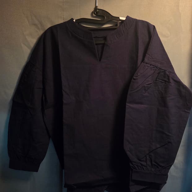 6천원 급처! 네이비 빈티지 퍼프 블라우스 바선생 모리걸룩 새상품