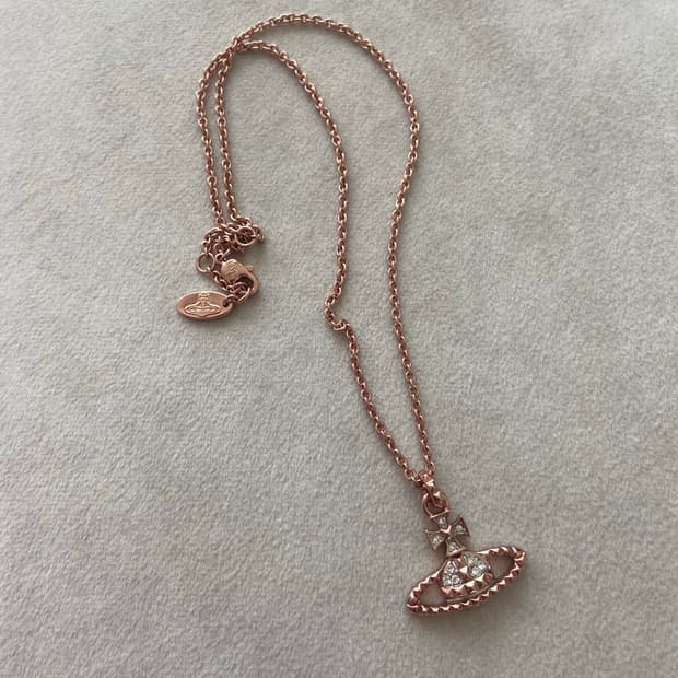 비비안웨스트우드 메이페어 바스릴리프 핑크골드 목걸이 새상품