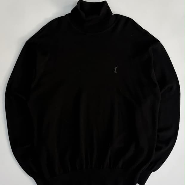 [100] 입생로랑 블랙 터틀넥 울 니트