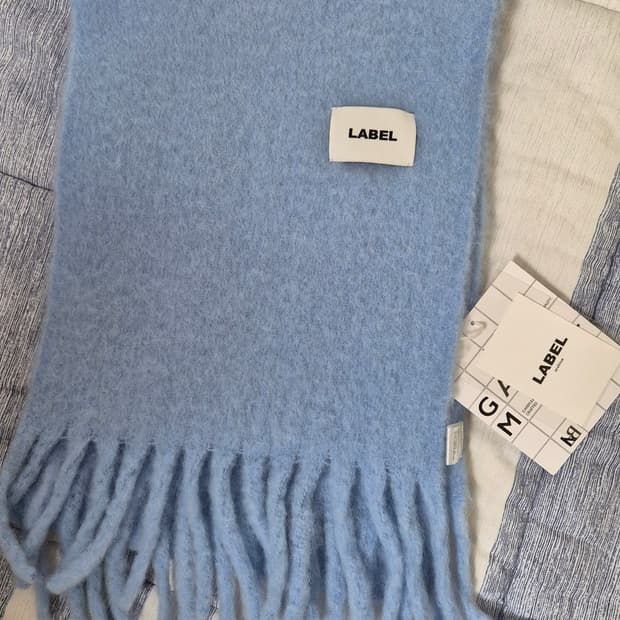 라벨아카이브 모헤어 머플러 블루 새상품