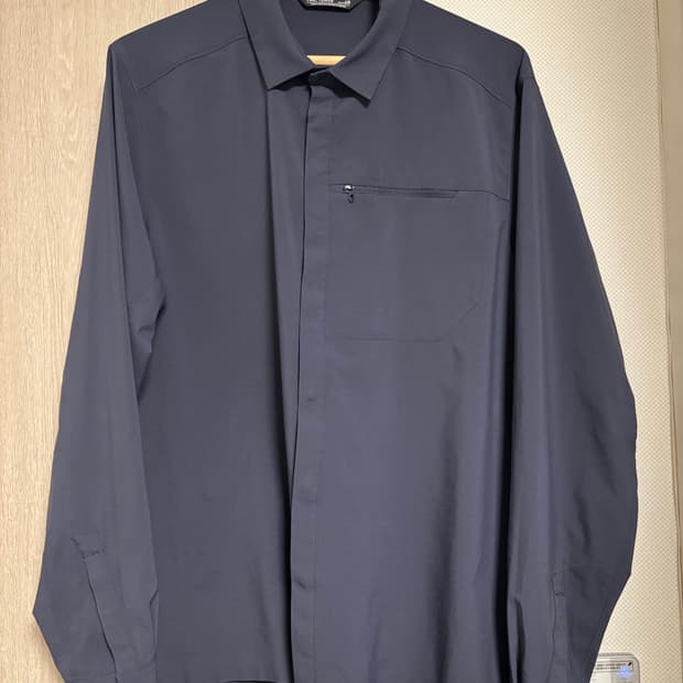 아크테릭스 스카이라인 라지 팝니다