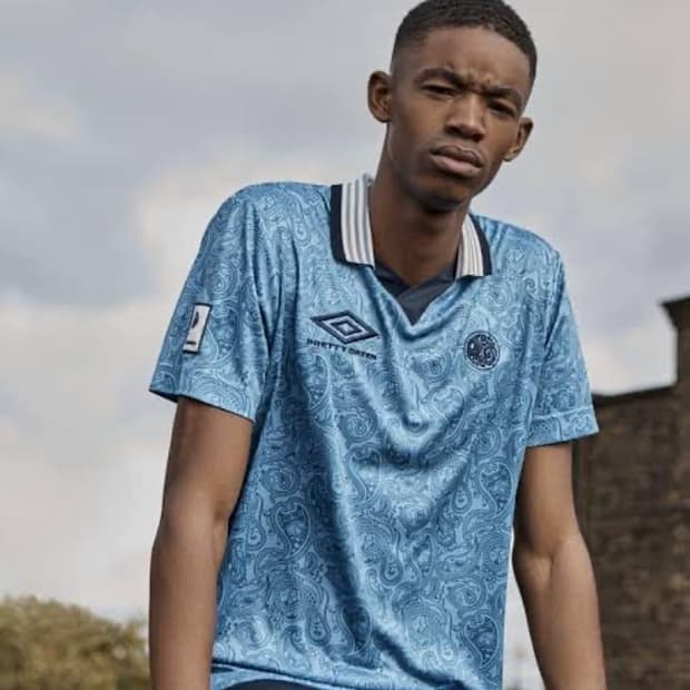 Pretty Green X Umbro 축구 저지 탑