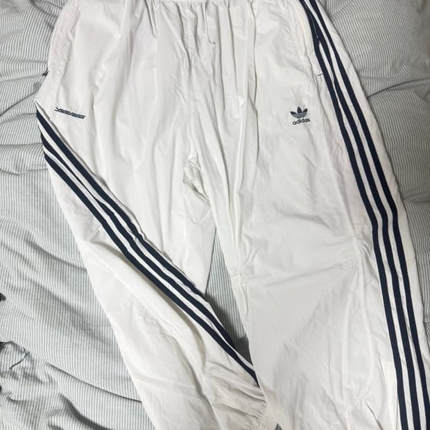 아디다스 예쓰아이씨 콜라보 트랙 팬츠 2XL