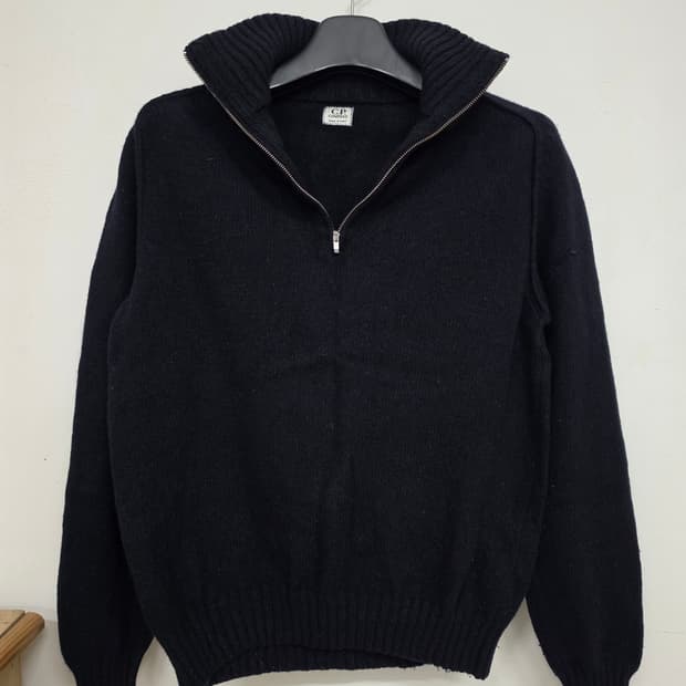 04AW 씨피컴퍼니 울 쿼터 집 니트