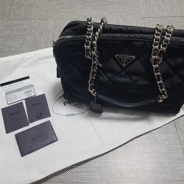 프라다 퀼팅 체인백 1bb903 숄더백 토트백 블랙 은장