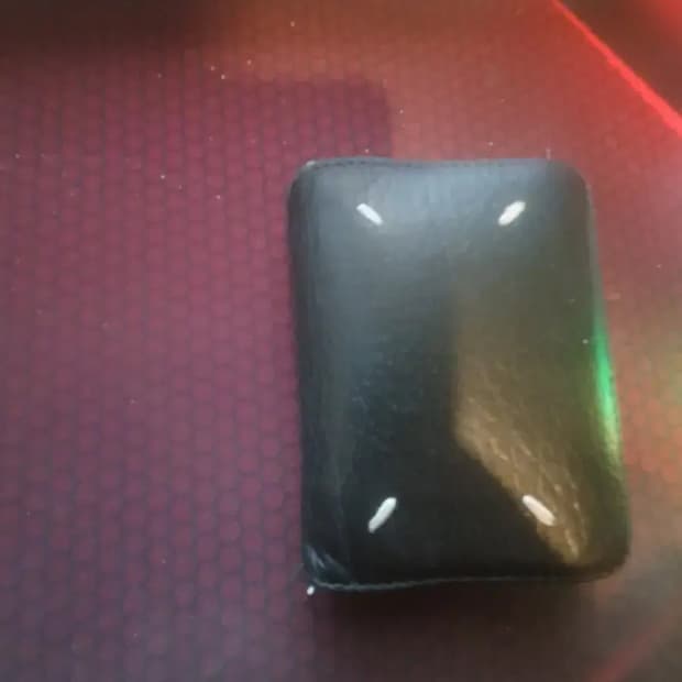 마르지엘라 반지갑 급처