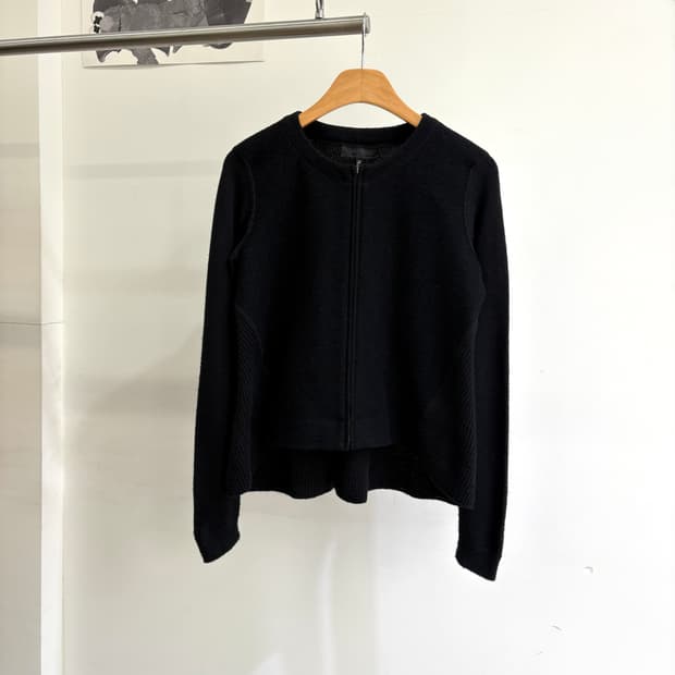 UNTITLED (Made in Japan) 자켓