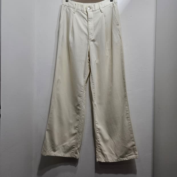 유니클로 남녀공용 뒷밴딩 와이드 팬츠 M 아이보리