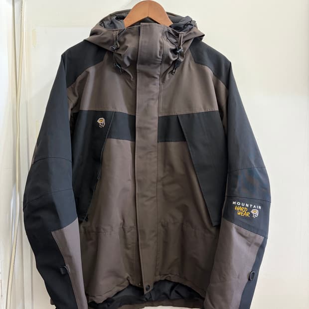 N4. 마운틴하드웨어 고어텍스 바람막이 자켓