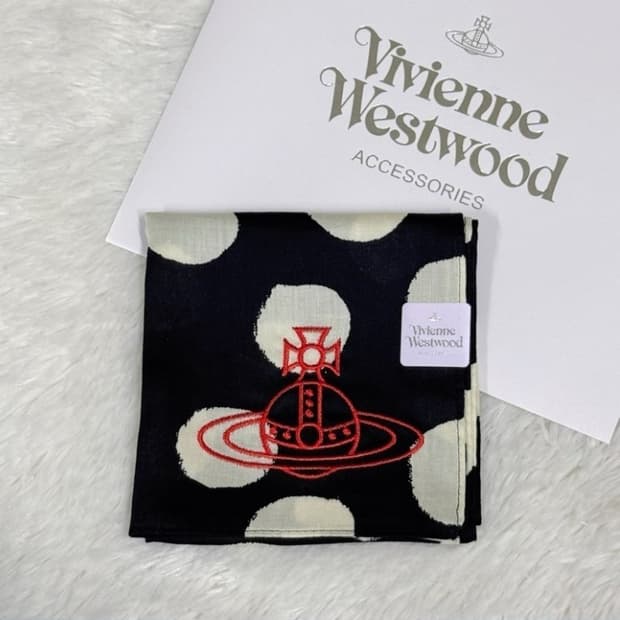 비비안웨스트우드 면 손수건 (새상품 with Case)