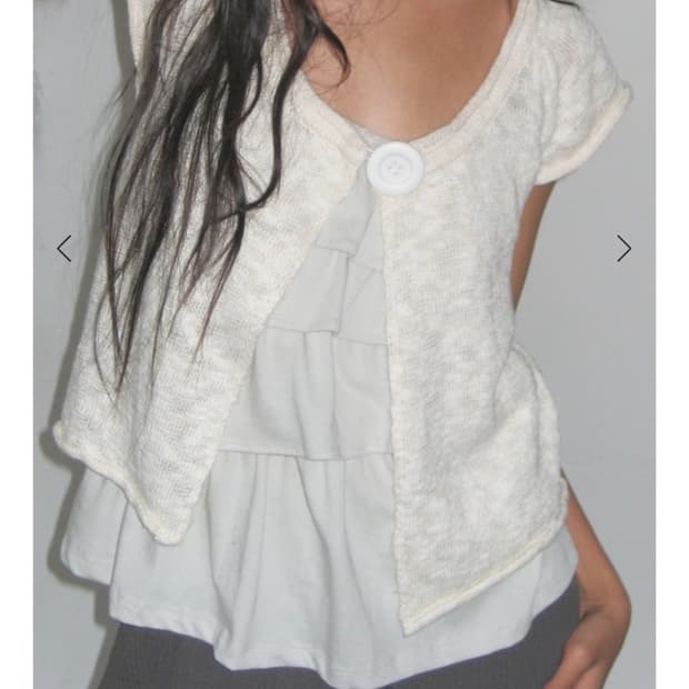 익스파이어드걸 BIG BUTTON CARDIGAN IVORY