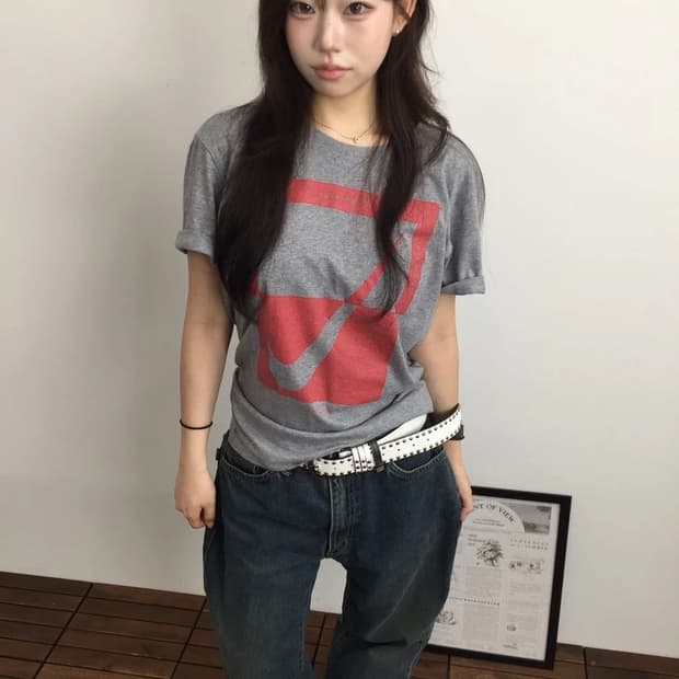 Nike Faded Swoosh Graphic Tee