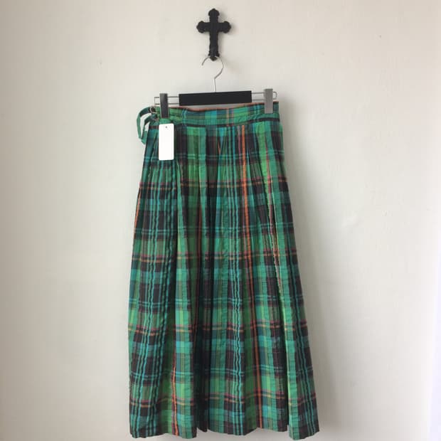 Belted check pattern long skirt