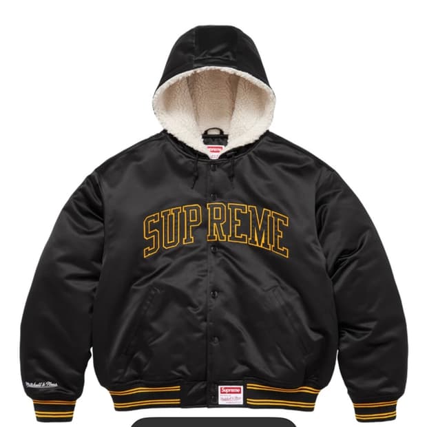 슈프림 미첼 & 네스 라인드 후드 사틴 바시티 자켓 블랙