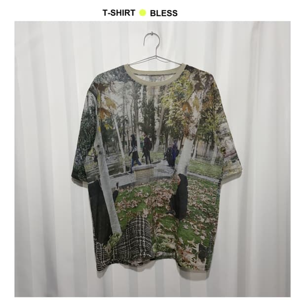 블레스 홀리데이 티셔츠