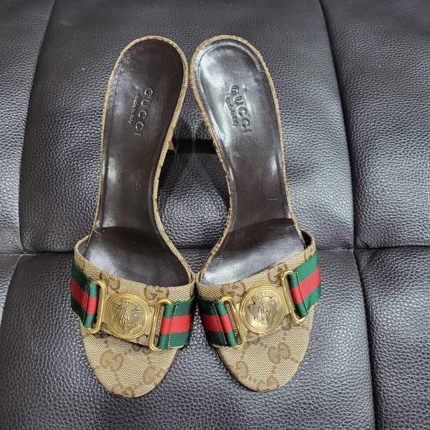 구찌 모노그램 힐