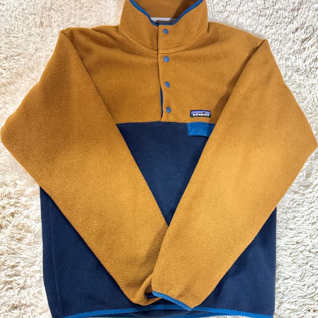 [95] 파타고니아 신칠라 스냅티 브라운블루