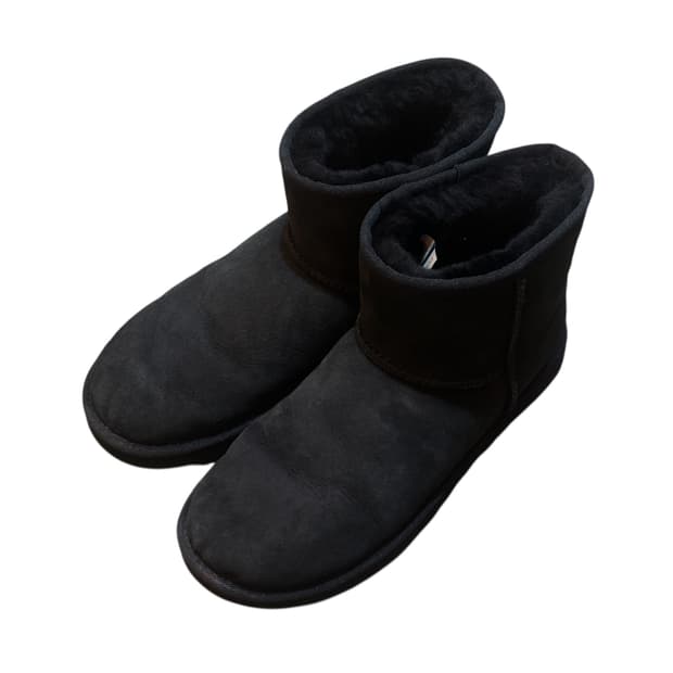 어그 클래식 미니 블랙 240