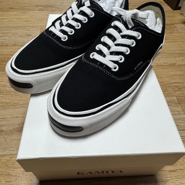 (39)카미야 하크 벌커나이즈 스니커즈 블랙