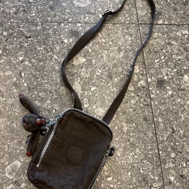 키플링 미니 크로스백 처분 