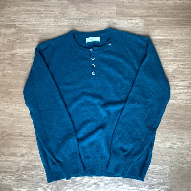 웨이비니스 버튼 풀오버 헨리넥 니트 터콰이즈 size 2