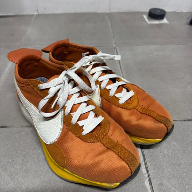 나이키 문레이서 275