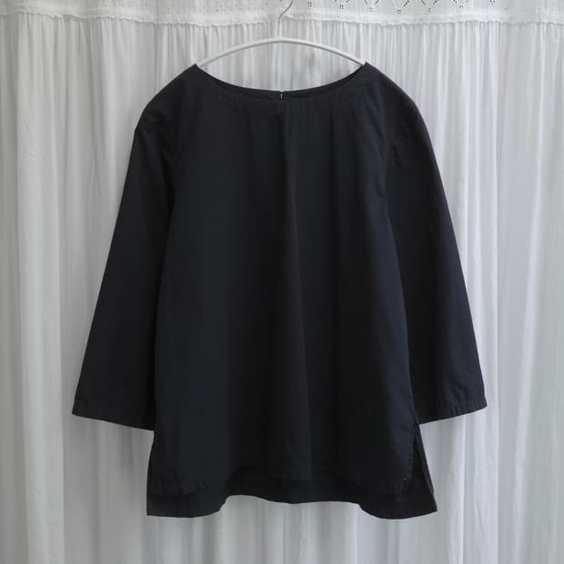 Minimul black tunic top