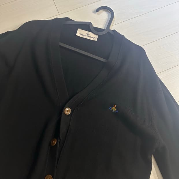 비비안웨스트우드 가디건 블랙