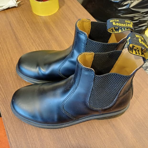 닥터마틴 2976 부츠 41사이즈 