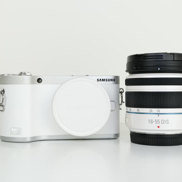 삼성 NX300 미러리스 디지털 카메라