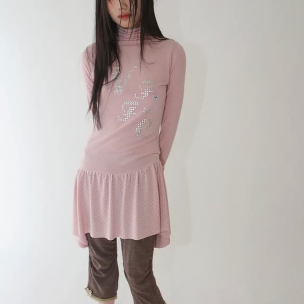 노피셜노피스 도트 워머 레이어드 터틀넥 드레스 핑크