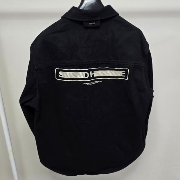 솔리드옴므 백로고 데님 셔츠 자켓 48사이즈 판매